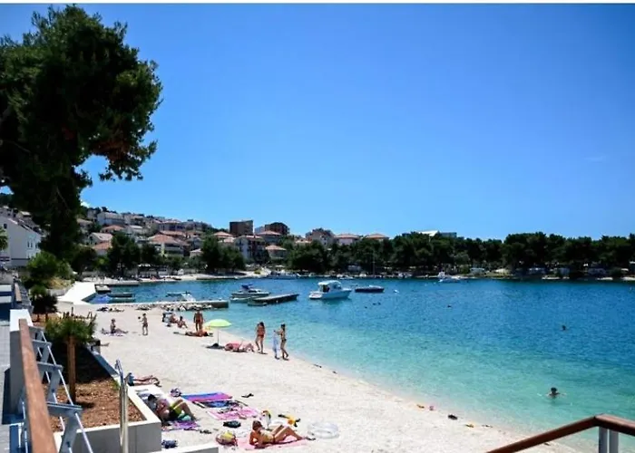 Queen Trogir